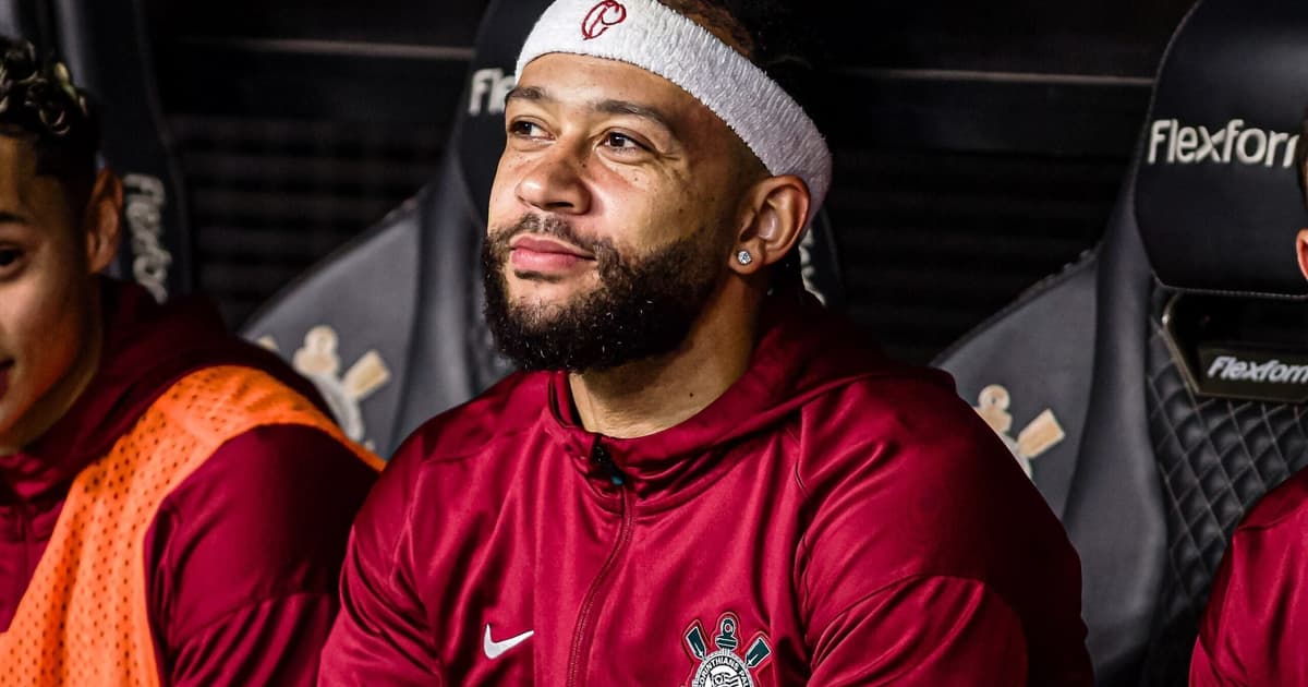 Memphis Ronaldo se pronuncia pela primeira vez após renovação com o Corinthians