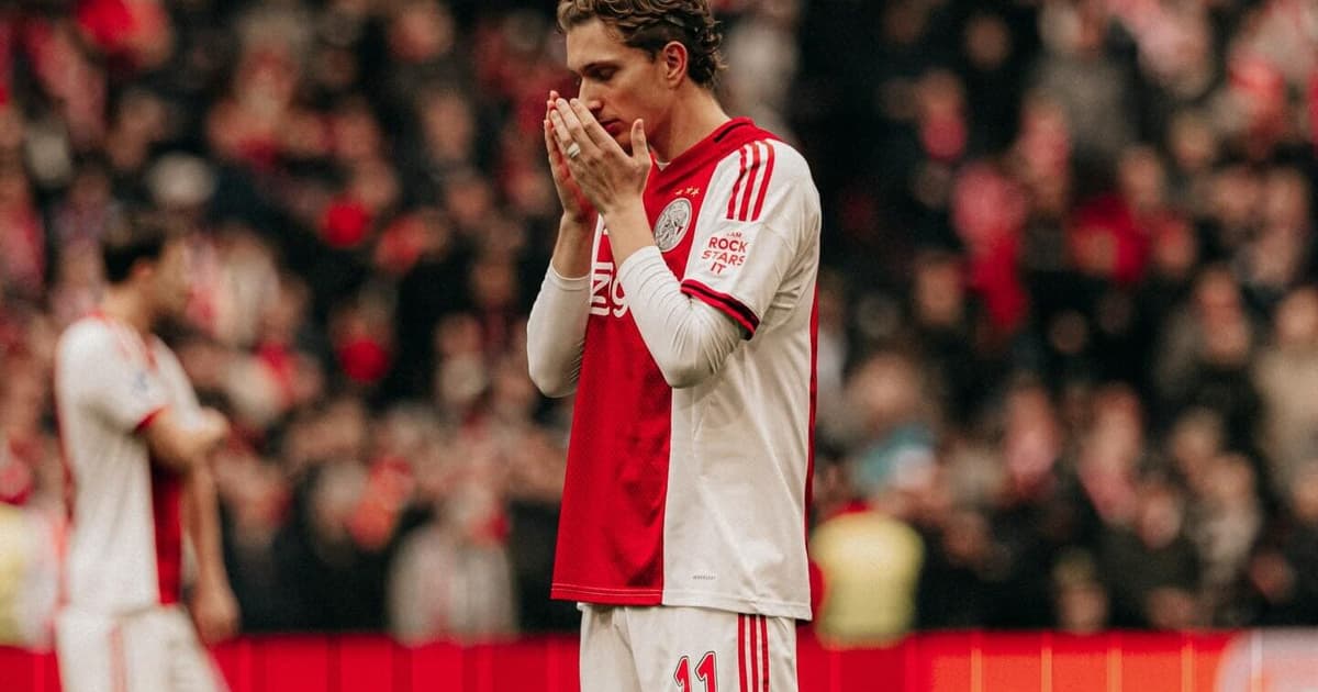 PSG acerta contratação de Mika Godts, do Ajax, diz jornalista