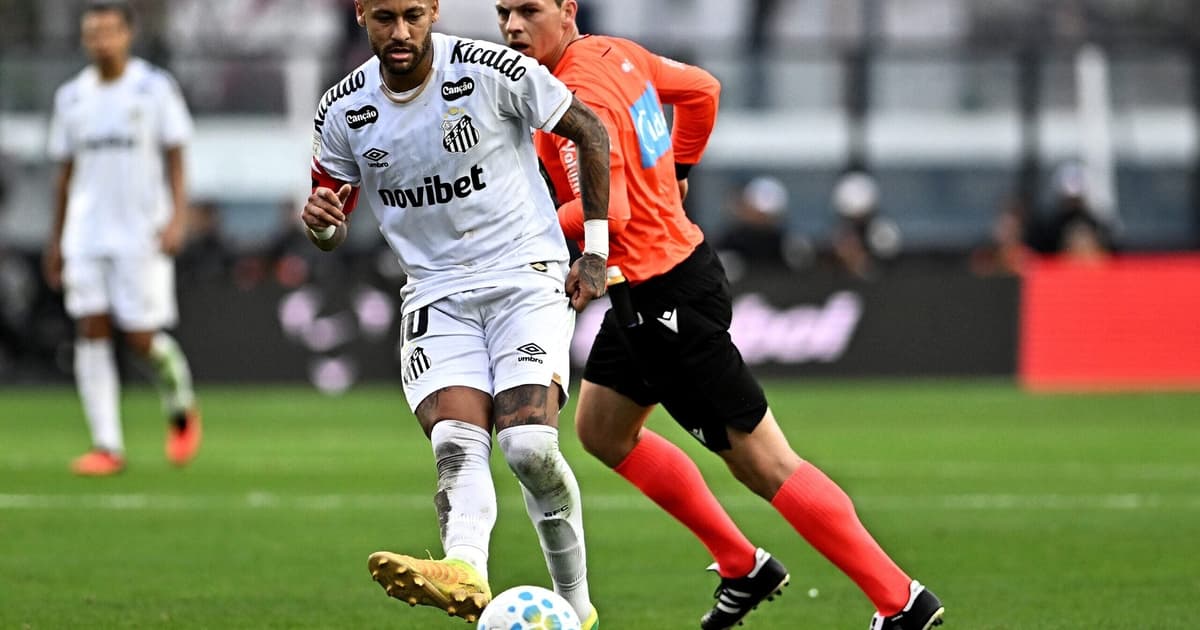 Vasco x Santos: Neymar fica um minuto fora após atendimento a Brazão