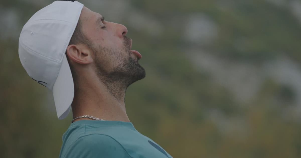 Pai de Djokovic recorreu a agiotas para investir no filho