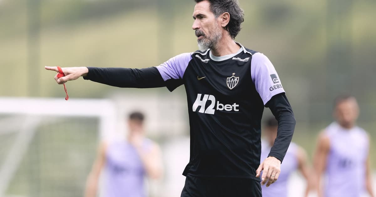 Domínguez completa seis meses no Atlético em alta e com confiança elevada