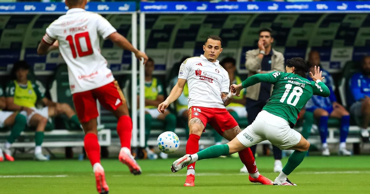 Análise das Atuações: Desempenho dos Jogadores em Palmeiras x Internacional sob a Lente do Crítico