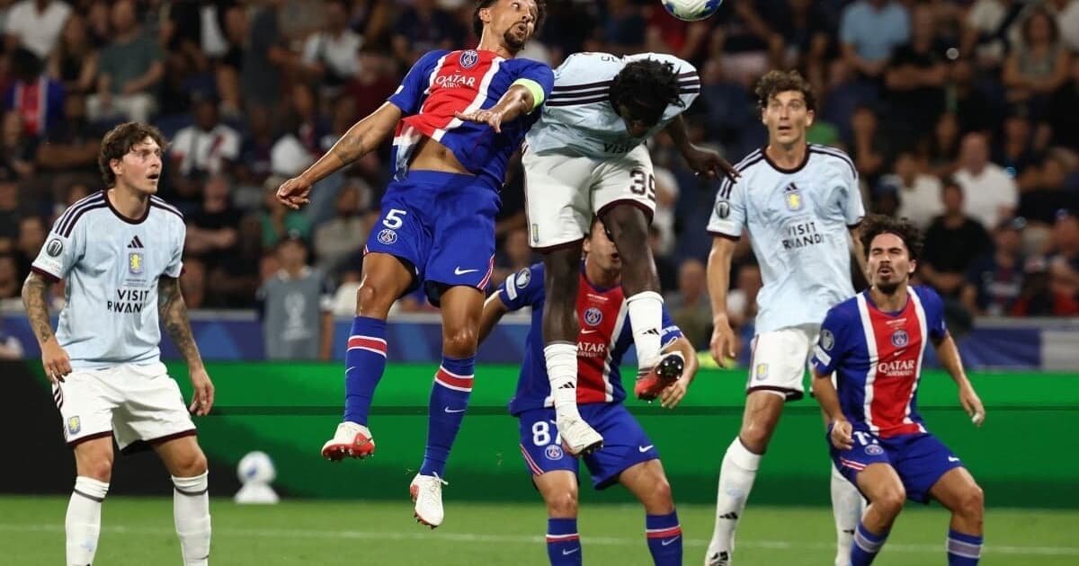 Atitude de torcedor em PSG x Aston Villa choca web: 'De fora'