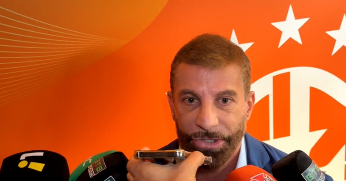 Pedrinho abre o jogo sobre reforços, SAF e finanças do Vasco