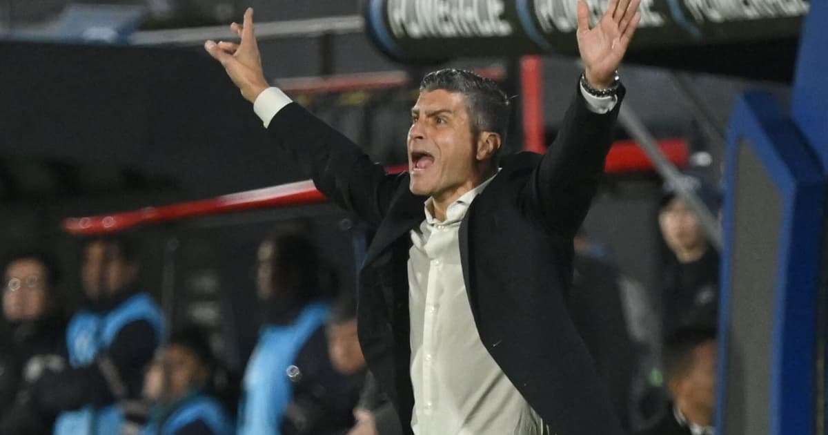 Vasco tem time bastante modificado para enfrentar o Vitória; veja a escalação