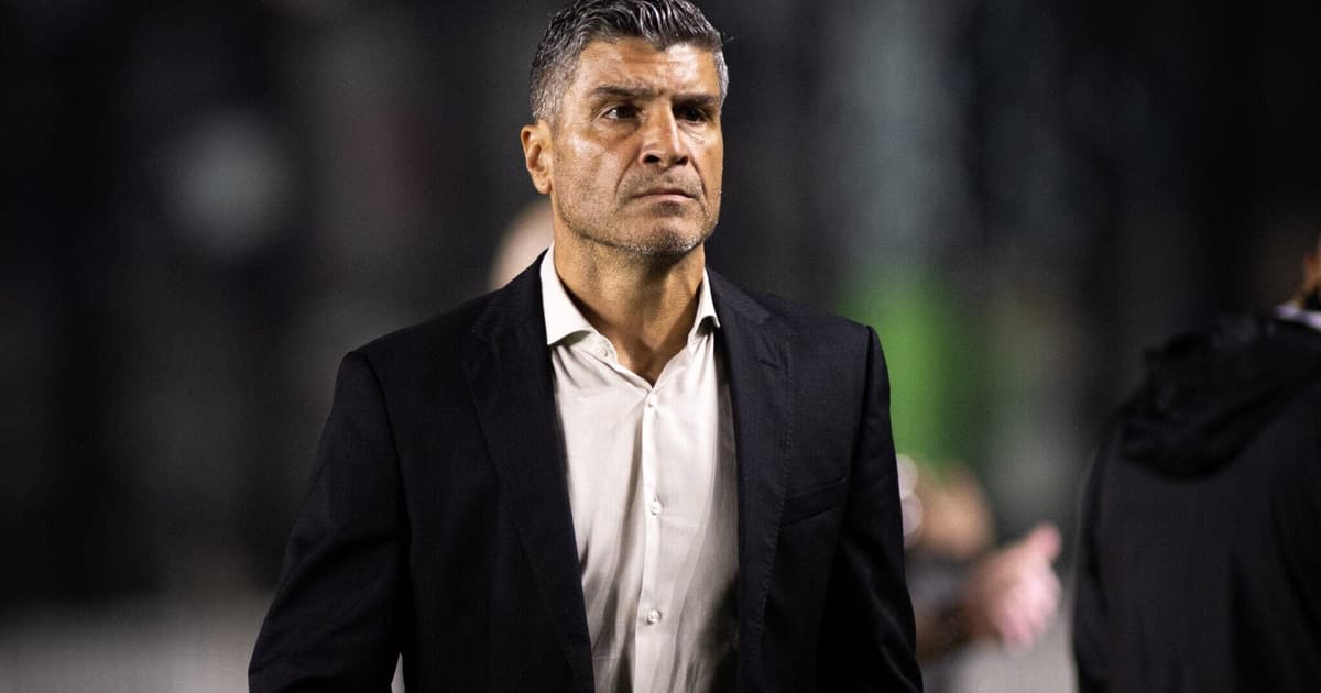 Escalação do Vasco: Pedro Emanuel promove estreia de Colidio contra o Santos