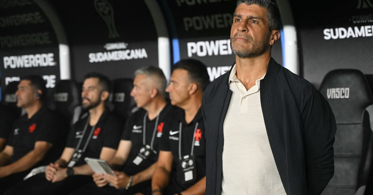 Com desfalque na zaga, veja a escalação do Vasco para encarar o Cruzeiro