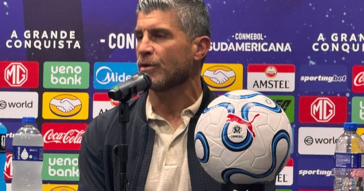Pedro Emanuel analisa empate em casa com o Olimpia: 'Ficamos desiludidos'