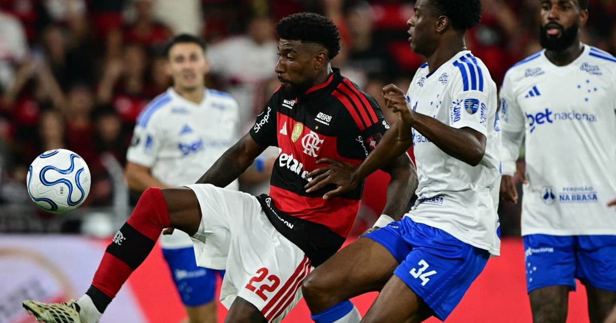 Possível expulsão de Royal em Flamengo x Cruzeiro gera revolta: 'Injustificável'