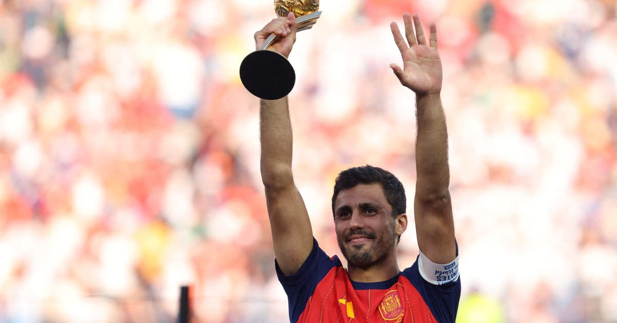 Novo treinador do City despista sobre acerto entre Rodri e Real Madrid: 'Boatos'