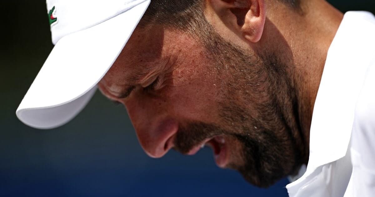 Djokovic deixa o top 10 após eliminação no US Open