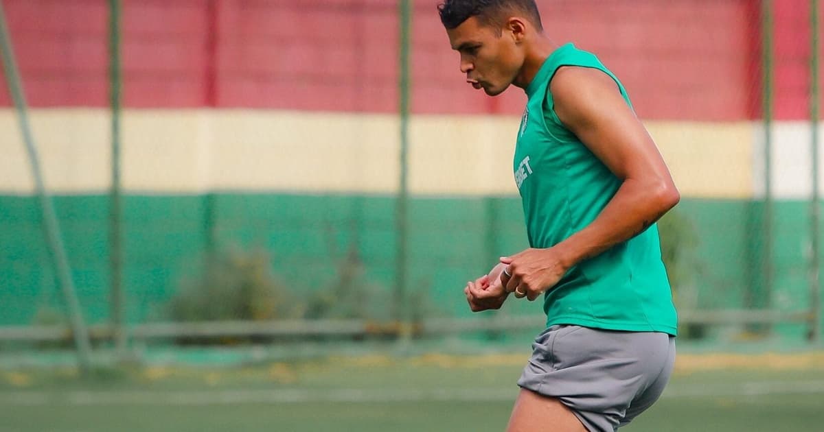 Thiago Silva volta a treinar e deve reforçar o Fluminense contra o Rivadavia