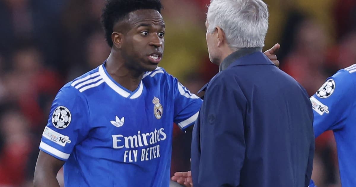 Mourinho relembra polêmica com Vini Jr e web reage: 'Perigoso'