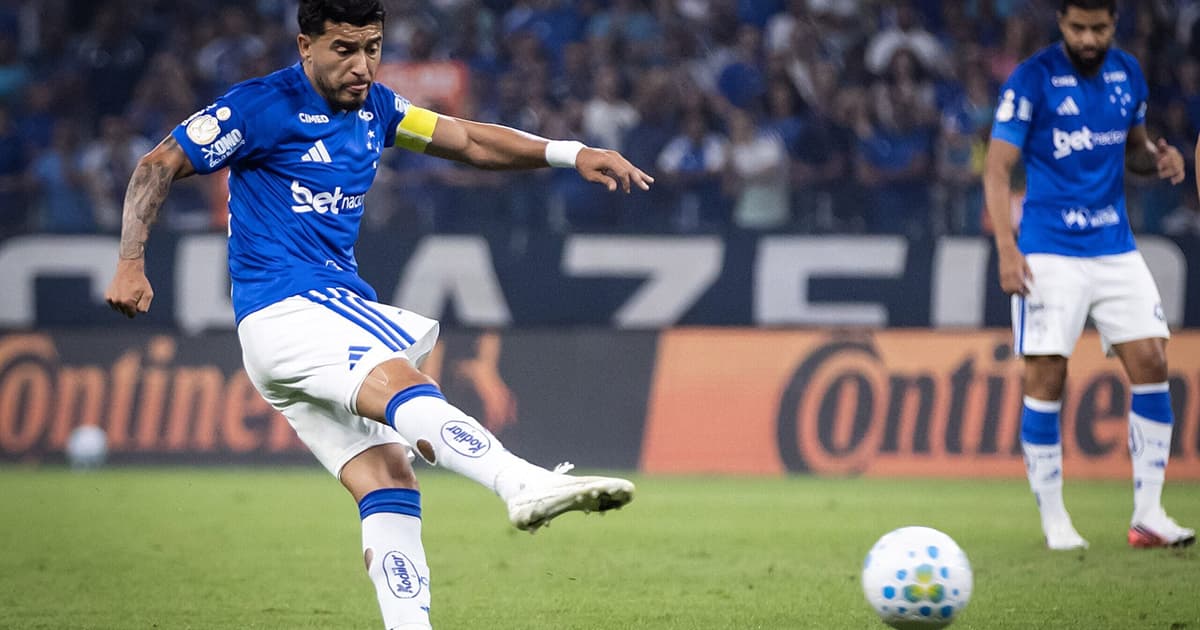 ANÁLISE: Cruzeiro faz jogo mais agressivo da era Artur Jorge contra Chapecoense