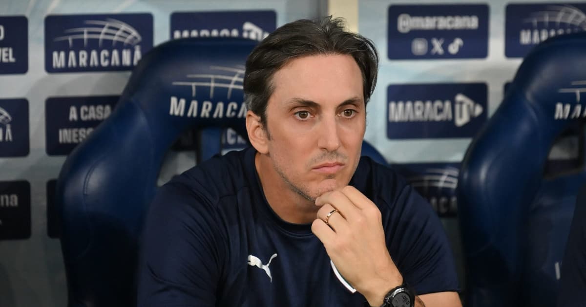 Atitude de Zubeldía em Fluminense x Vasco viraliza: 'Incrédulo'