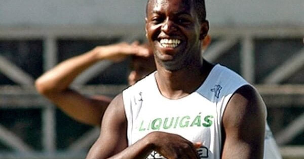 Botafogo 2 x 1 Fluminense no Brasileirão 2006; Zé Roberto decide na Ilha