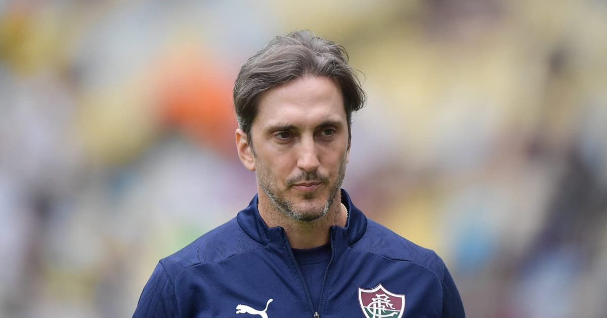 Zubeldía destaca solidez defensiva do Fluminense contra o Vasco: 'Um bom trabalho'