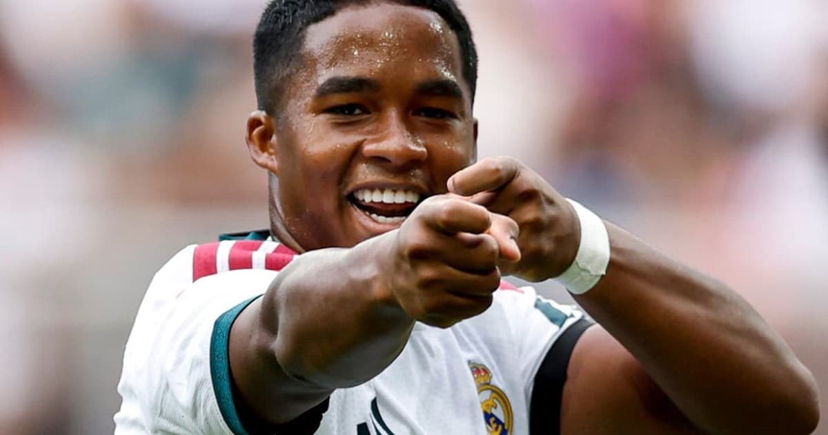 Endrick é elogiado por Mourinho em meio a rumores de saída