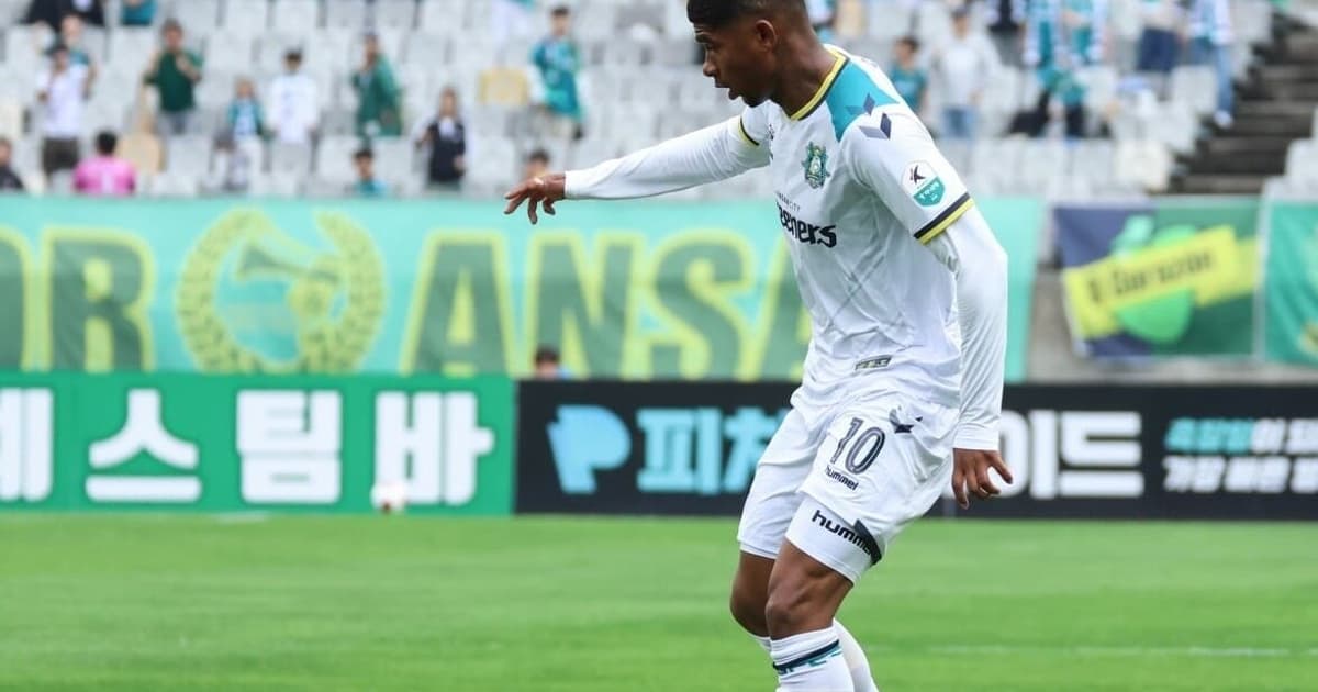 Atacante ex-Corinthians entra na mira de gigante asiático