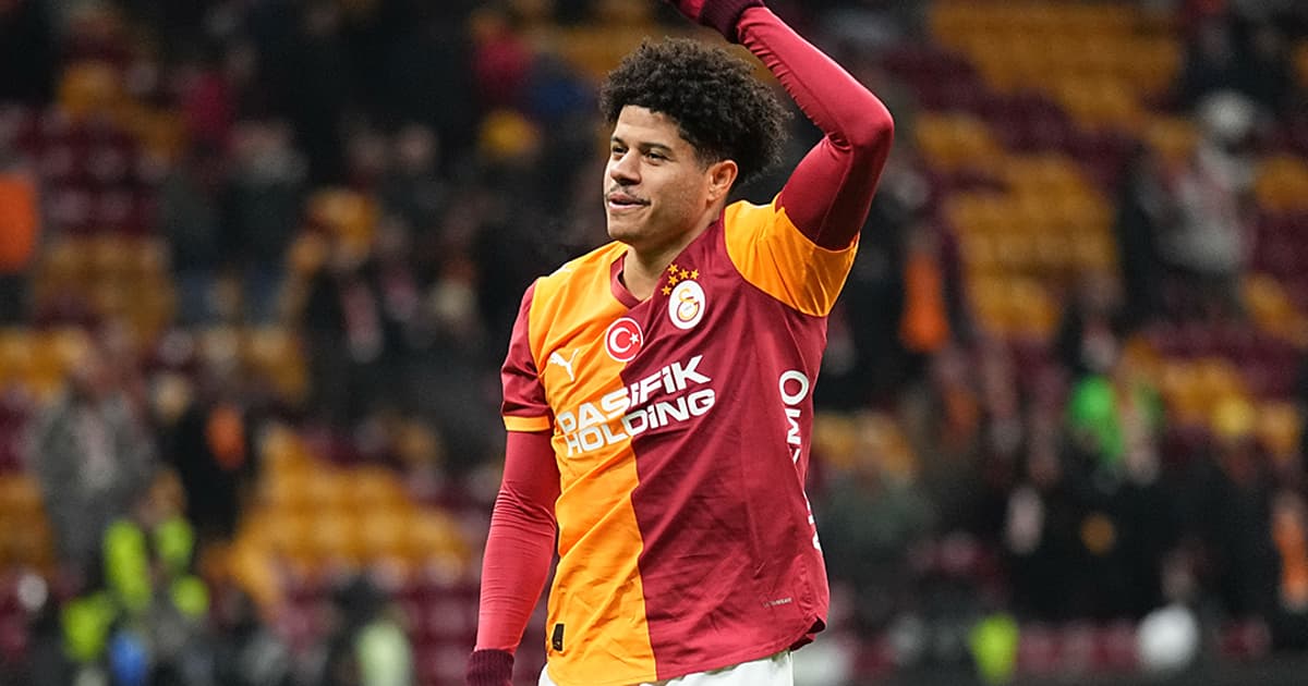 Gabriel Sara recebe elogios de técnico do Galatasaray: 'Pulmão'