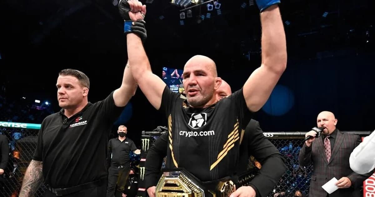 Lendas do UFC explicam adaptação ao boxe para Fight Night 3