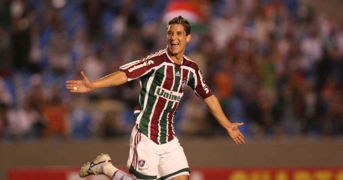 Thiago Neves revela vontade de ser treinador do Fluminense: 'Espero que me abra as portas'