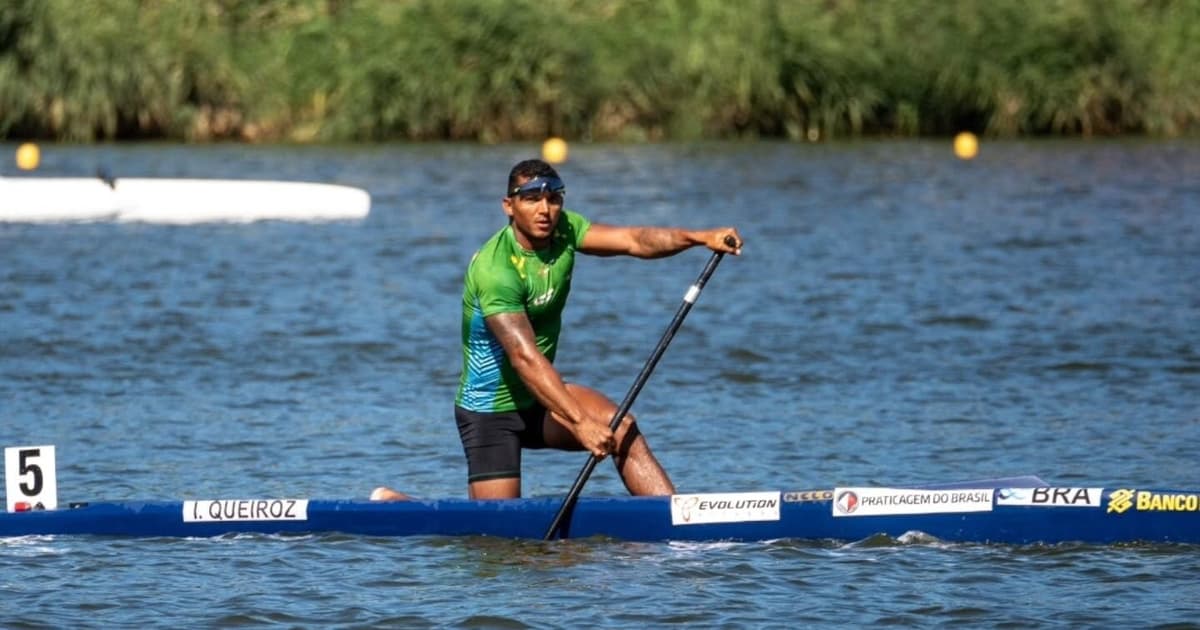 Isaquias Queiroz conquista ouro no Mundial de canoagem
