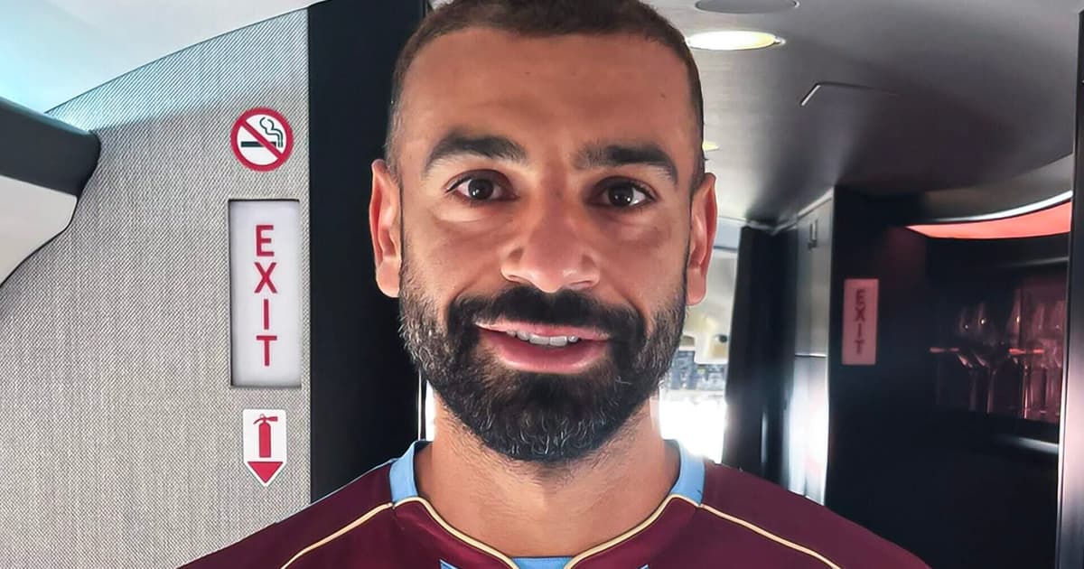 Com festa, Salah é recebido por torcedores do Trabzonspor