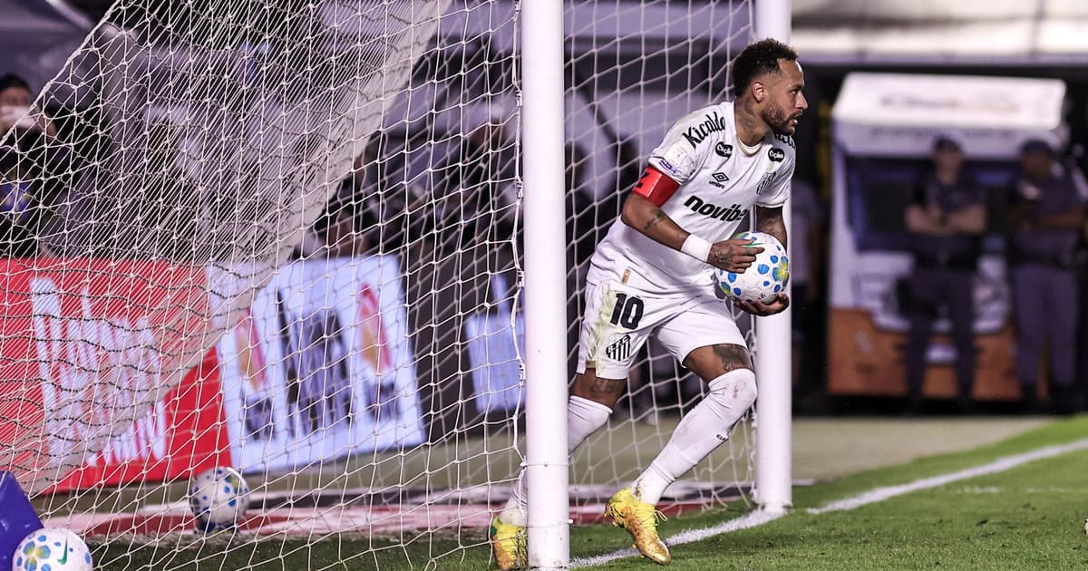 Cuca analisa empate do Santos e despista sobre Neymar no sintético