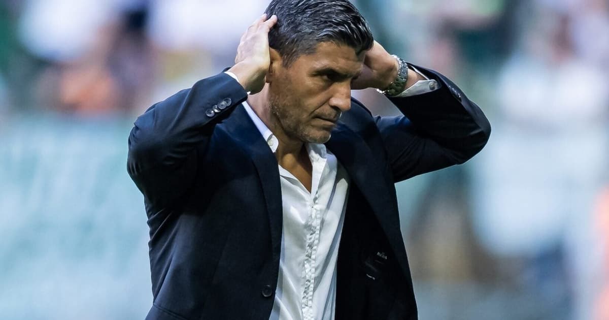 Pedro Emanuel aponta desperdício como problema do Vasco: 'Futebol é o gol, faz diferença'