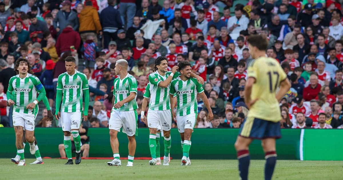 Arsenal é superado pelo Betis em amistoso com golaço de Deossa
