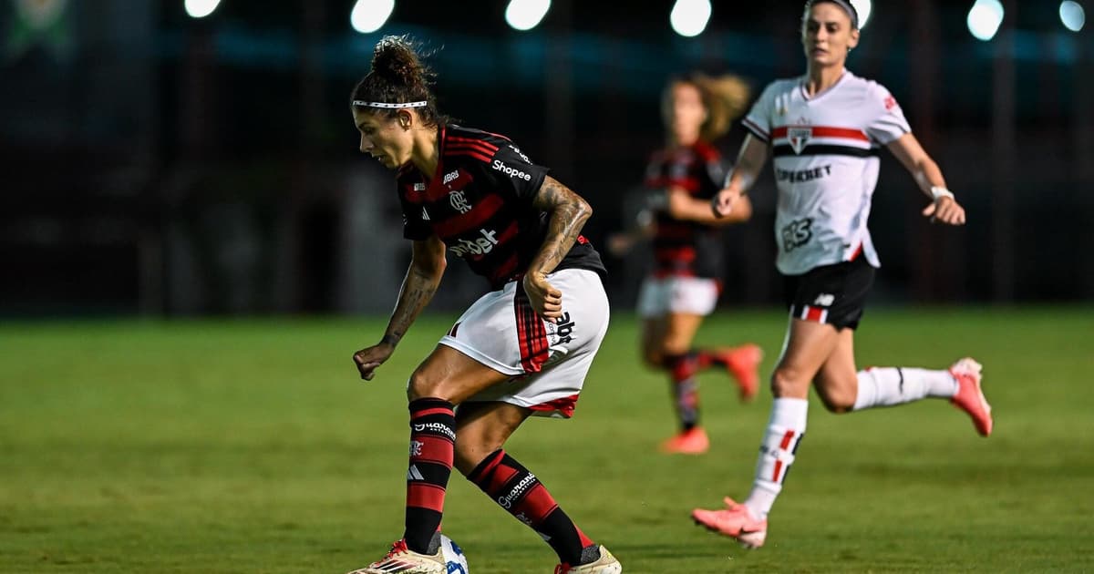 Lula sanciona lei de apoio ao futebol feminino no Brasil