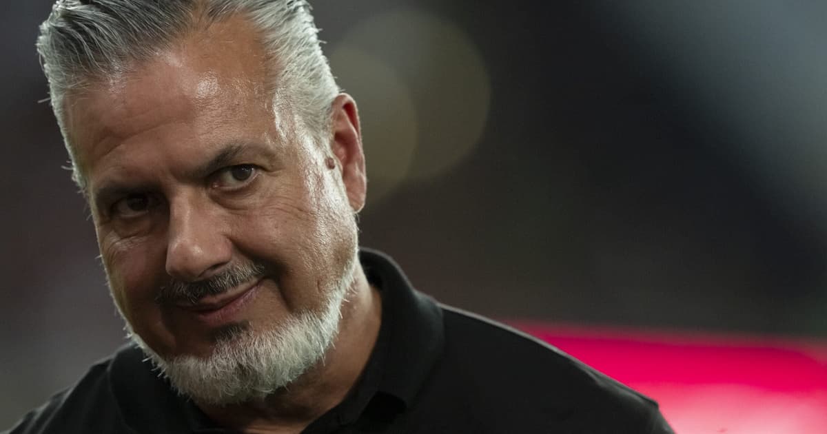 Torcida do Flamengo reage mal à citação de Prestianni por Boto