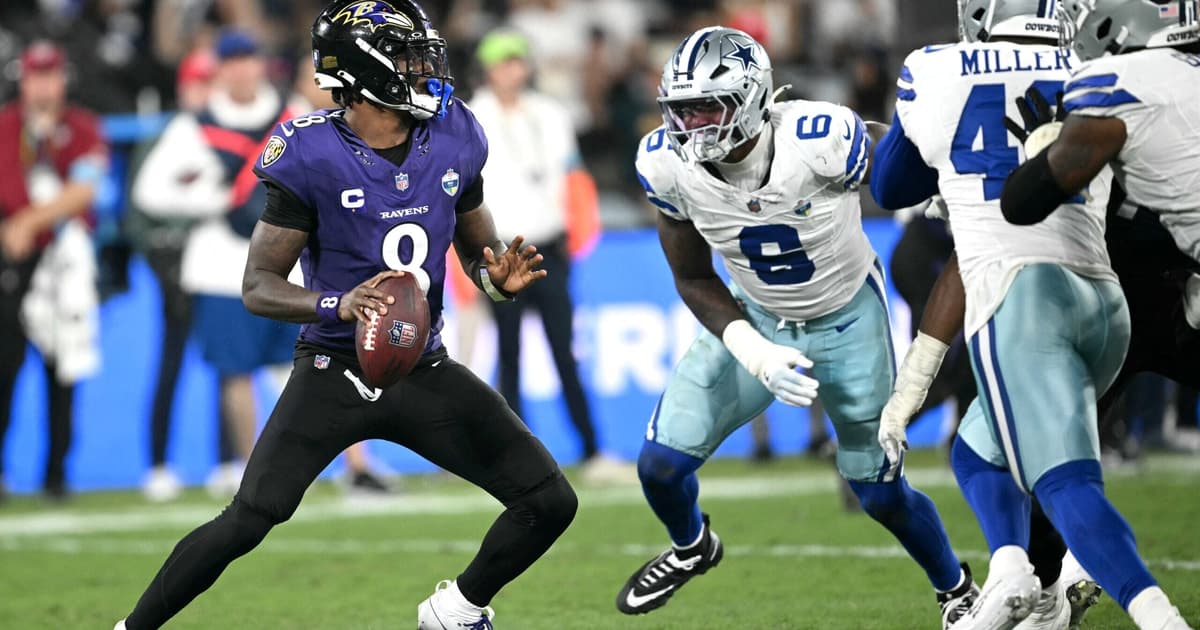Lamar Jackson elogia Brasil após estreia no Maracanã e minimiza preocupação com gramado