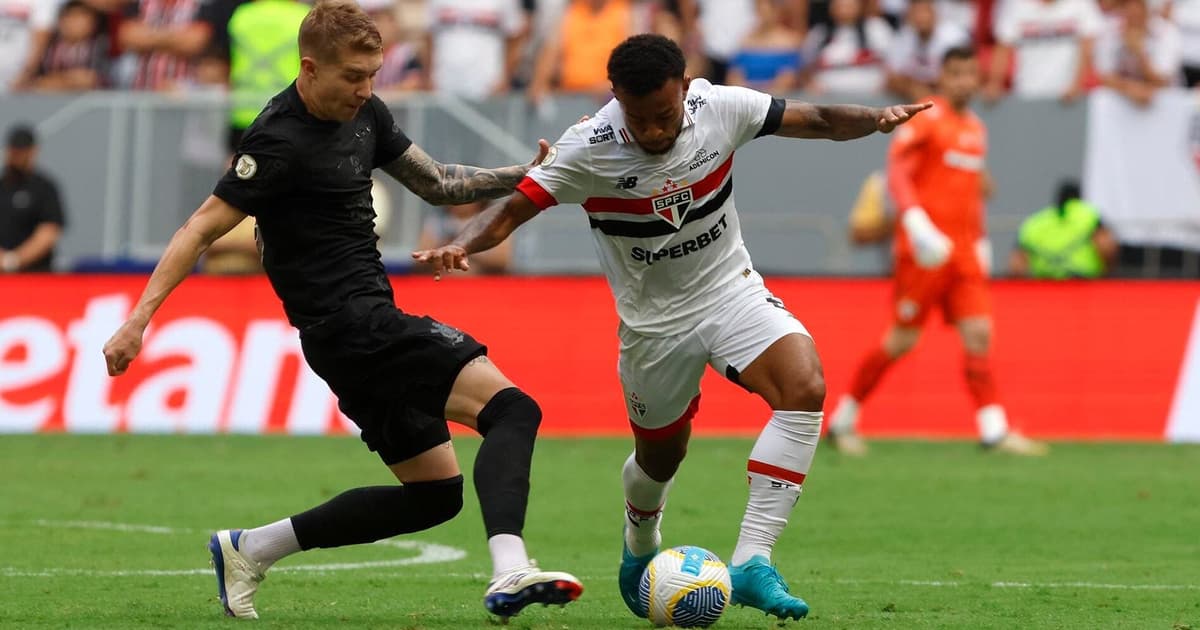 Ex-jogador do São Paulo marca golaço em jogo na Inglaterra