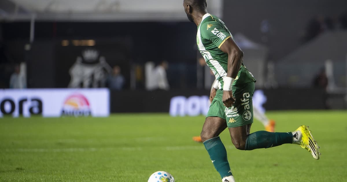 Chapecoense vence Fluminense e complica Tricolor no Brasileirão