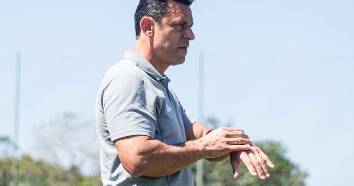 Fred completa 43 anos e defende invencibilidade pelo Sub-20 do Fluminense