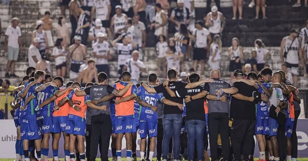 Falha de ex-goleiro do Grêmio marca jogo decisivo da Série C