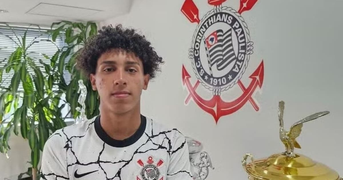 Goleiro que seria lateral leva a melhor contra Corinthians na justiça; entenda