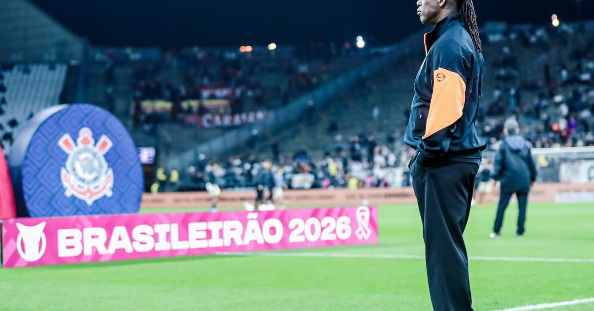 Seedorf participa de 'Poropopo' antes de Corinthians x Vitória