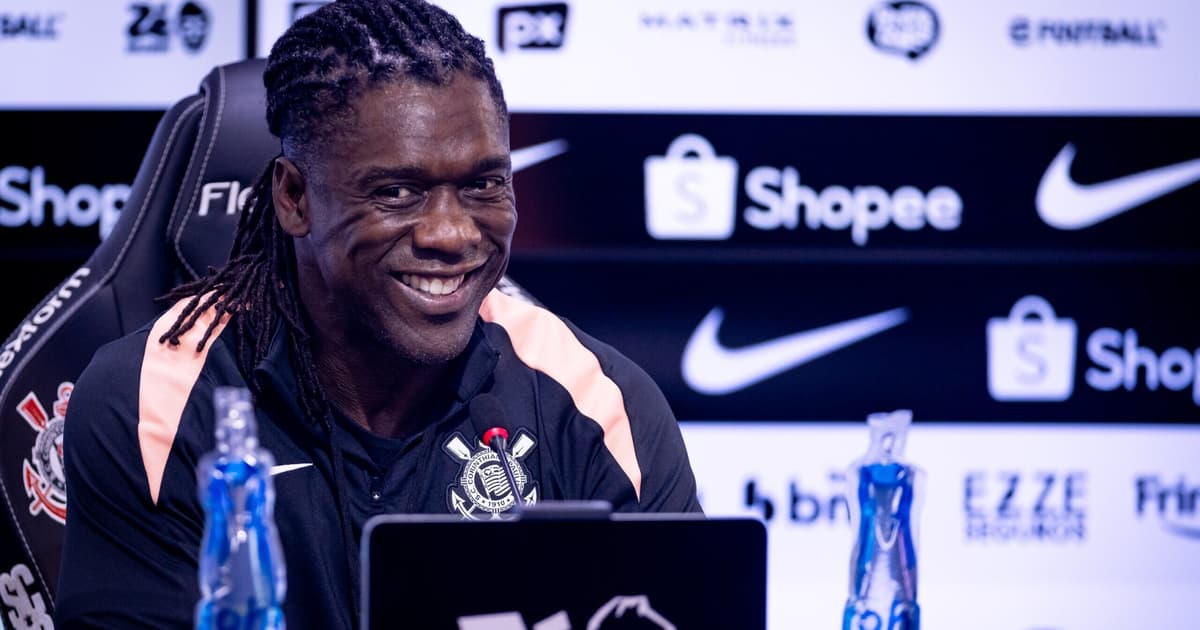 Seedorf é o 18º treinador estrangeiro do Corinthians; veja lista