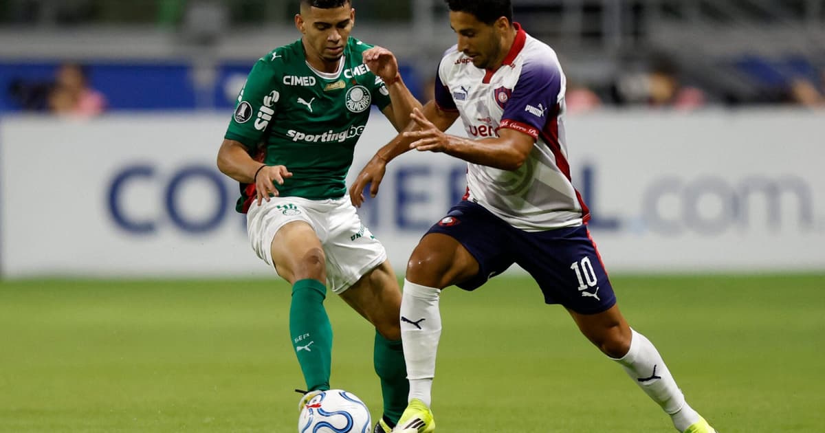 Cria da base, Arthur ganha protagonismo no time principal do Palmeiras