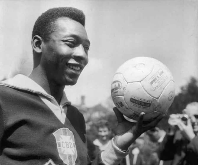 Quantas vezes Pelé foi eleito o melhor jogador do mundo? - Lance!