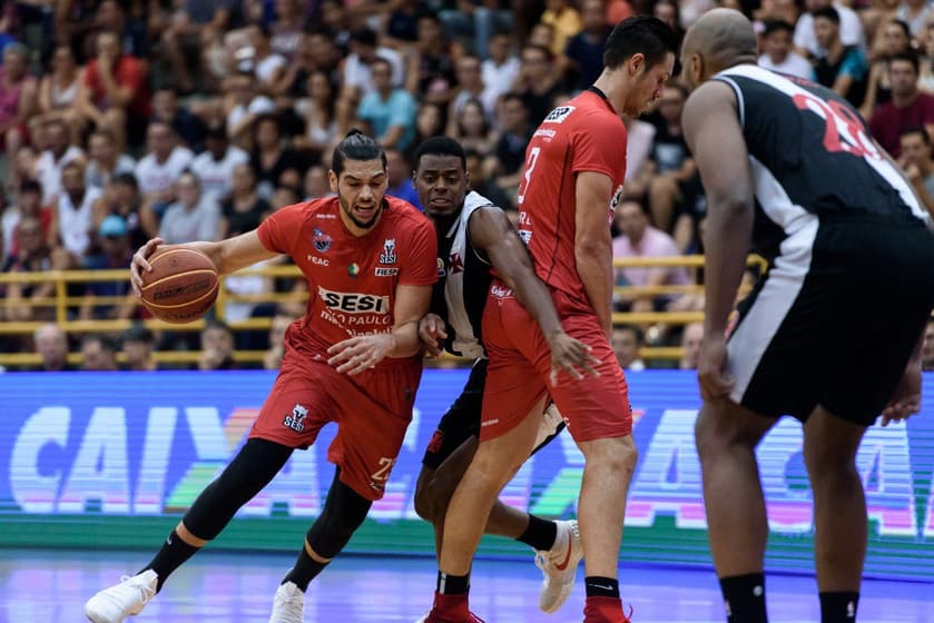 Sesi Franca Basquete não sustenta ritmo e série semifinal do NBB