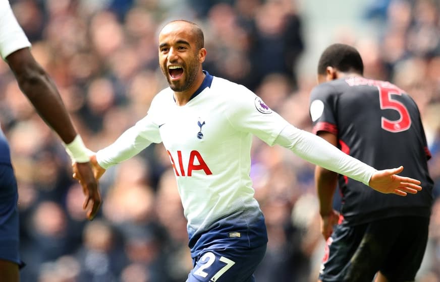 Titular, Lucas marca pela primeira vez em empate do Tottenham, futebol  inglês