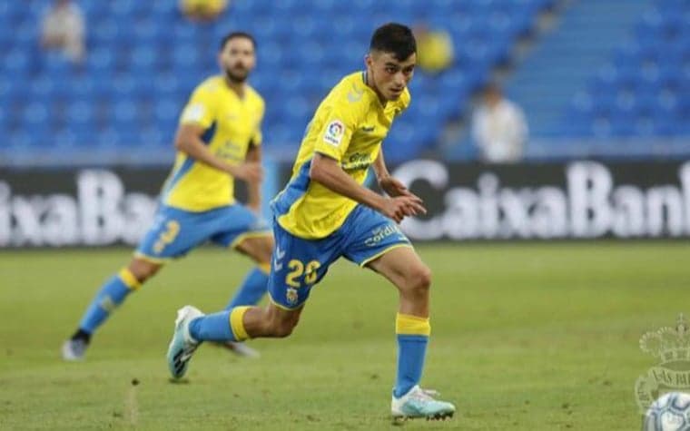 Conheça Pedri, promessa de 18 anos e novo parceiro de Messi no