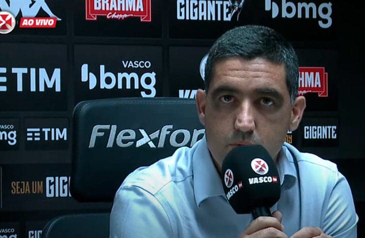 CEO do Vasco SAF, Luiz Mello celebra faturamento do clube com bilheteria na  Série B do Campeonato Brasileiro - Lance!