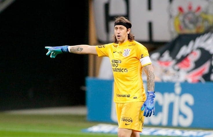 O melhor goleiro do Corinthians 2023, ao seu lado está Cássio nessa fo