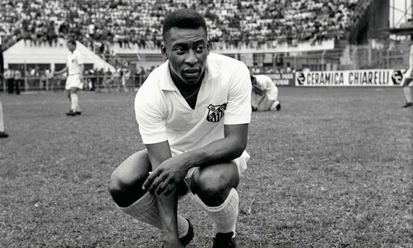 Recorde de gols do Rei Pelé em jogo do Santos é eternizado em