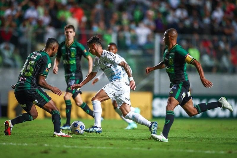 VÍDEO: assista aos melhores momentos da vitória do Inter sobre o América-MG  pelo Brasileirão - Lance!